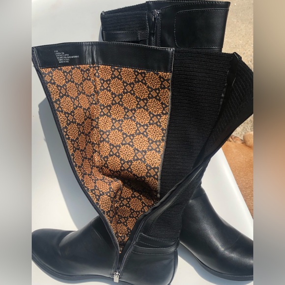 Cloudwalkers By Avenue Black Wide Calf Boots .Woman’s Size 9 1/2 W - Picture 2 of 16